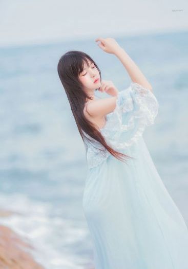 按摩店的女大学生_青苹果乐园免费高清观看