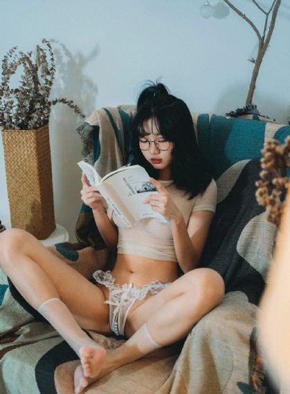 饥渴寡妇偷汉子视频_高清迅雷电影在线